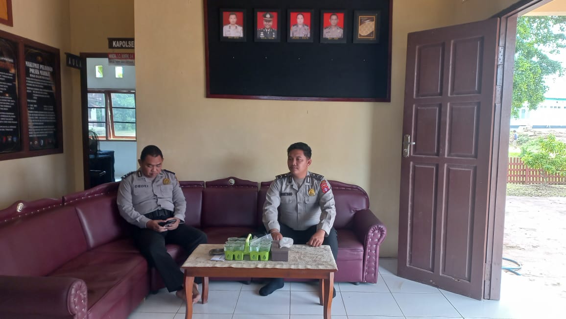 Tingkatkan Keamanan Penjagaan Mako, Personil Polsek Marikit Stand by di Mako.