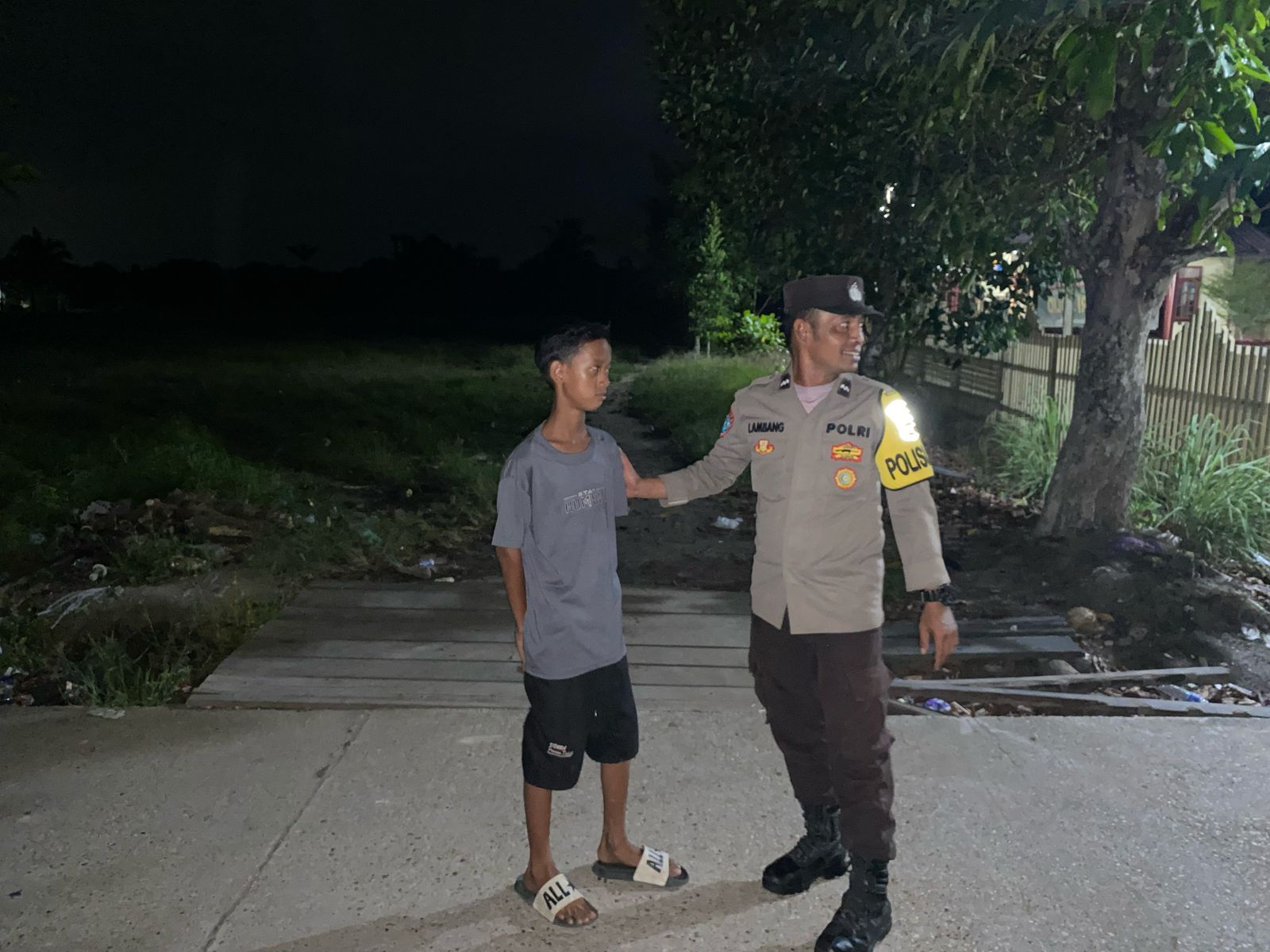 Polsek Montallat Laksanakan Patroli Malam Untuk Ciptakan Keamanan Dan Ketertiban Masyarakat