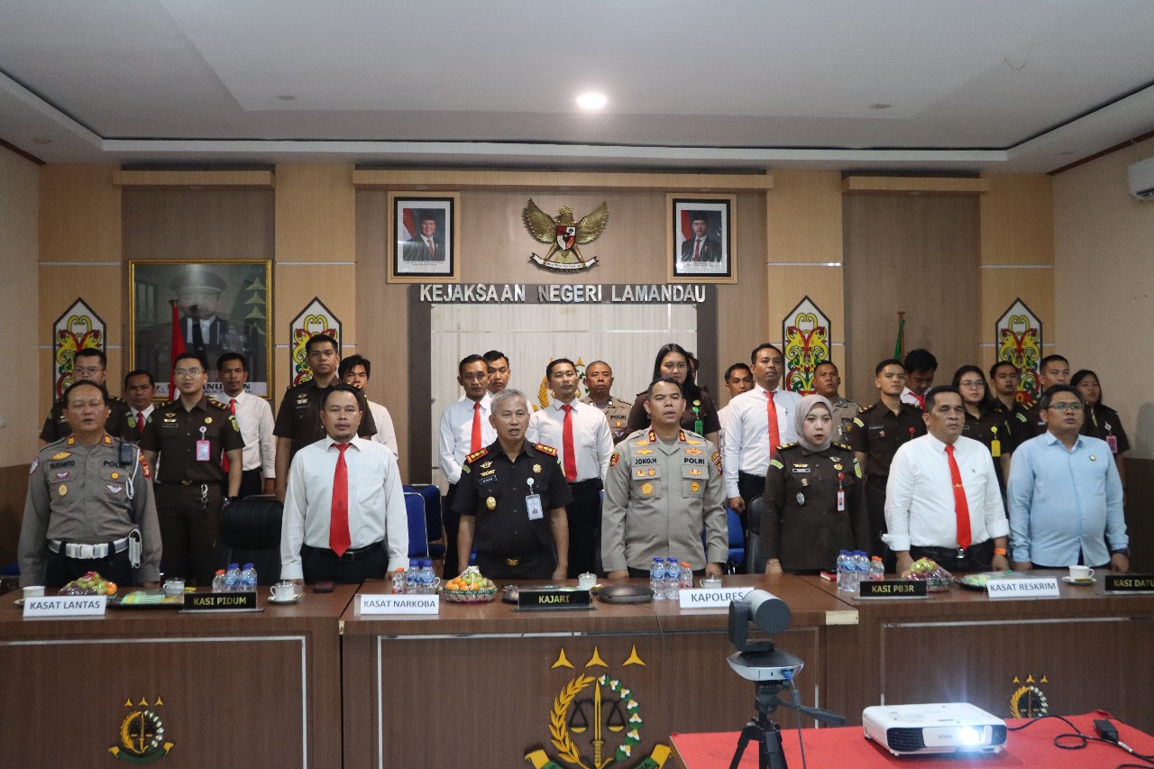 Kapolres Lamandau Hadiri Kegiatan Vicon Penerapan KUHP dan KUHAP Baru di Kantor Kejaksaan Negeri Lamandau