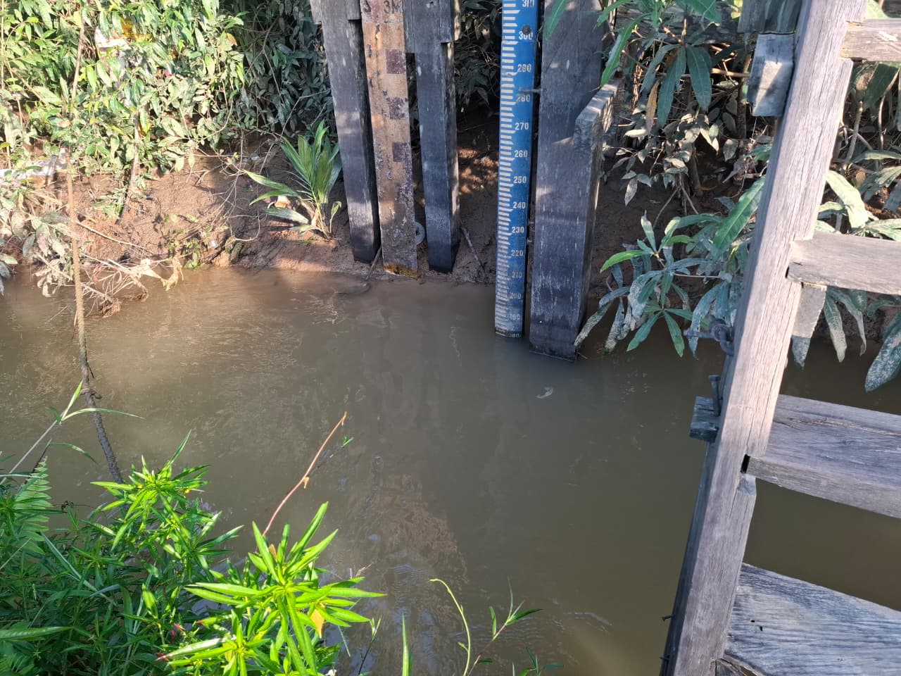 Piket Polsek Cek Debit Air Sungai Lamandau