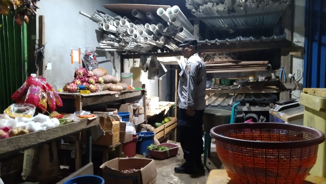 Piket Polsek Patroli kepertokoan diwilkum Polsek Delang