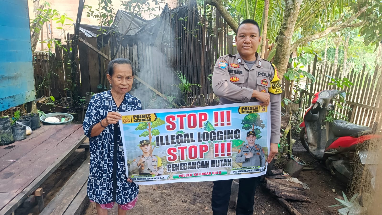 Upaya Pencegahan Penebangan Hutan secara Liar (Ilegal Logging), Bhabinkamtibmas sosialisasi kepada masyarakat.