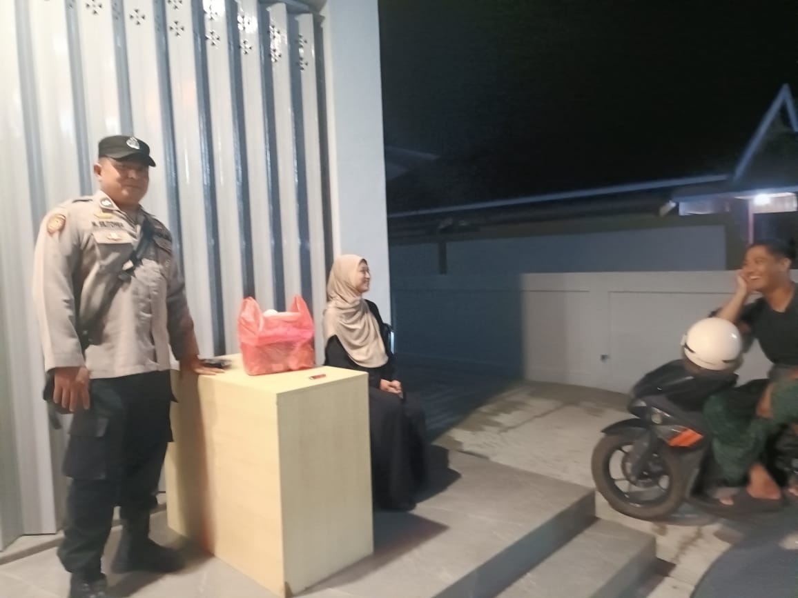 Piket Polsek Bulik melaksanakan sambang dan Silaturahmi kemasyarakat