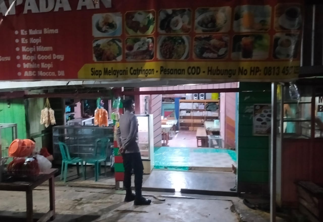 Piket Polsek Delang Silaturahmi Ke Masyarakat