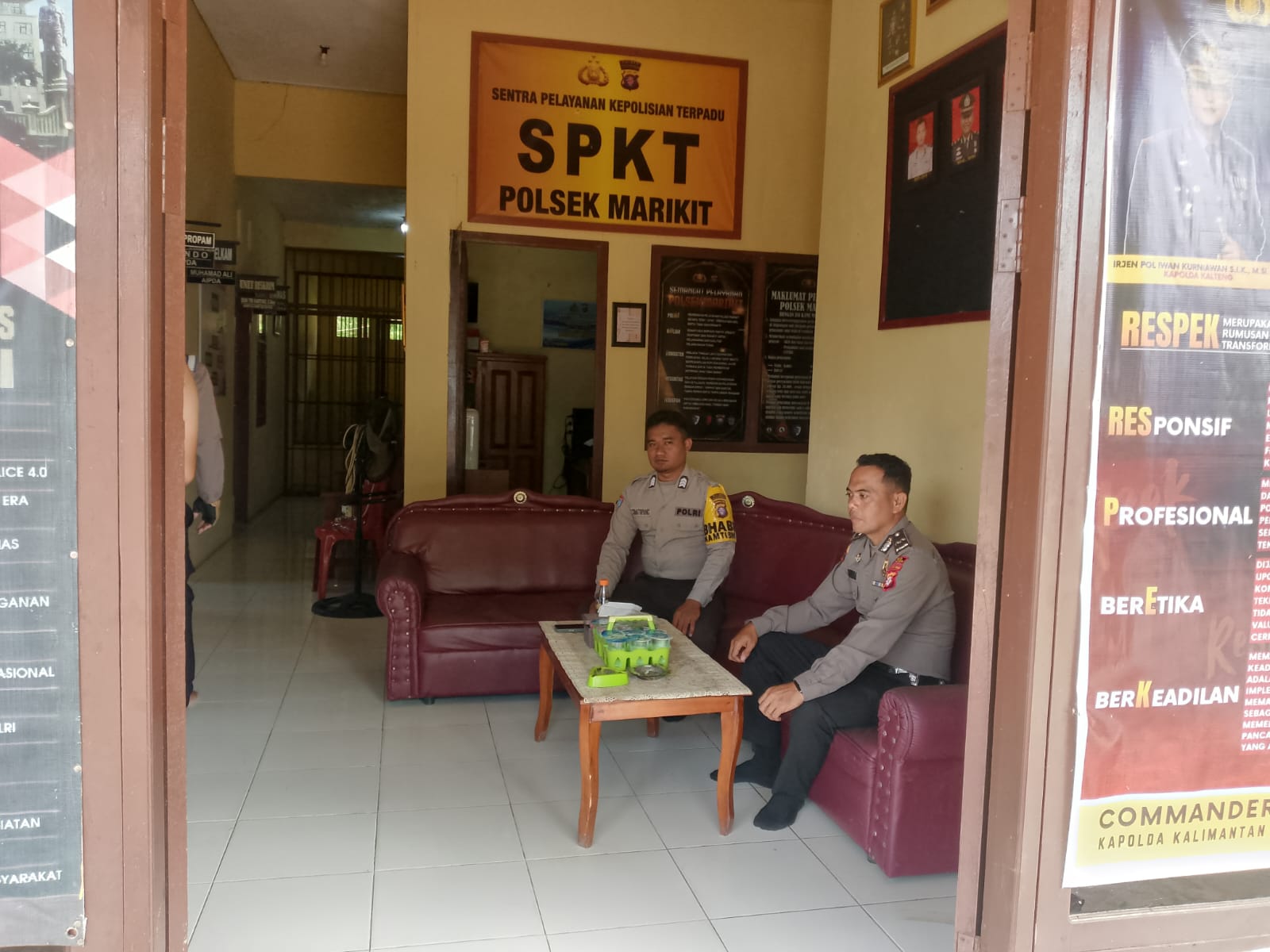 Personil Polsek Marikit Stand By di Mako Penjagaan.