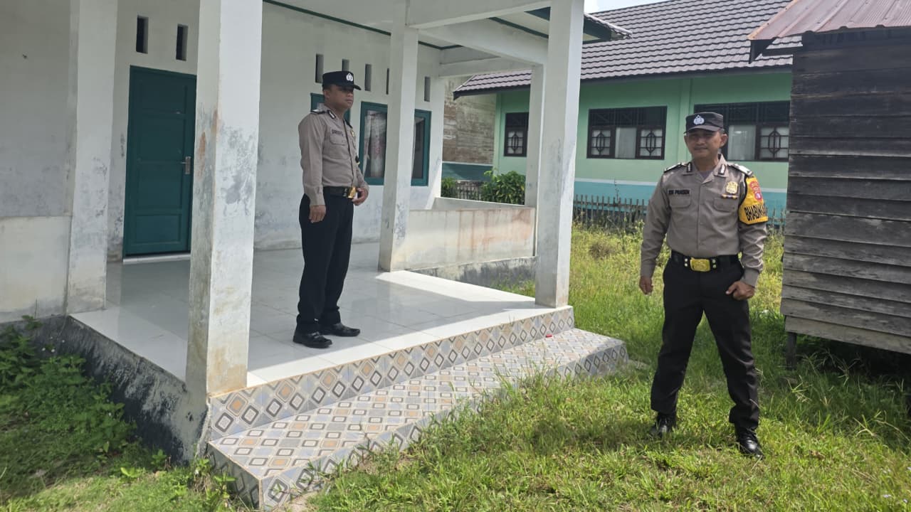 Jaga Kamtibmas, Polsek Tewang Sangalang Garing dan Pulau Malan Laksanakan Patroli Dialogis