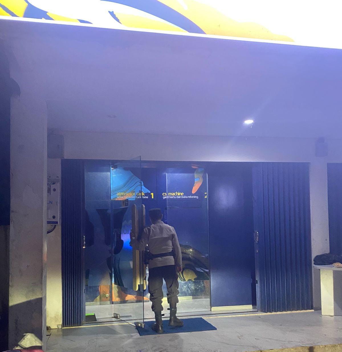 Piket Malam Polsek Bulik Patroli ke Perbankan (ATM) diwilkum Polsek Bulik