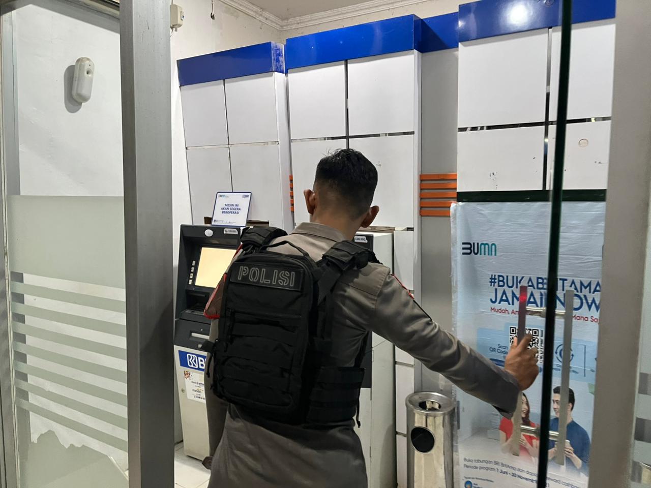 Piket Samapta melaksanakan Patroli di Objek-objek Vital Bank ATM