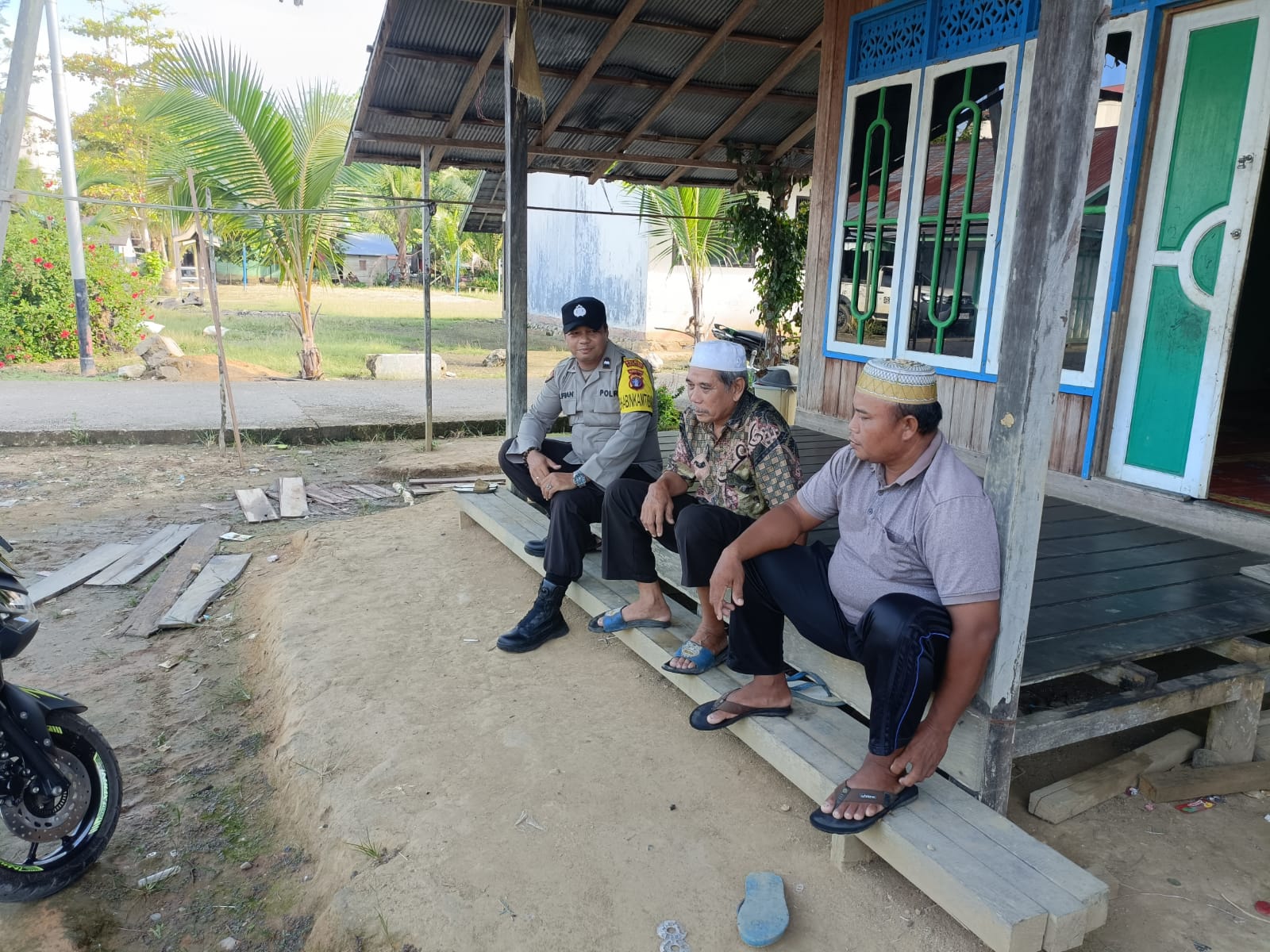 Bangun Kedekatan dengan Warga, Polsek Gunung Purei Gelar Jumat Curhat