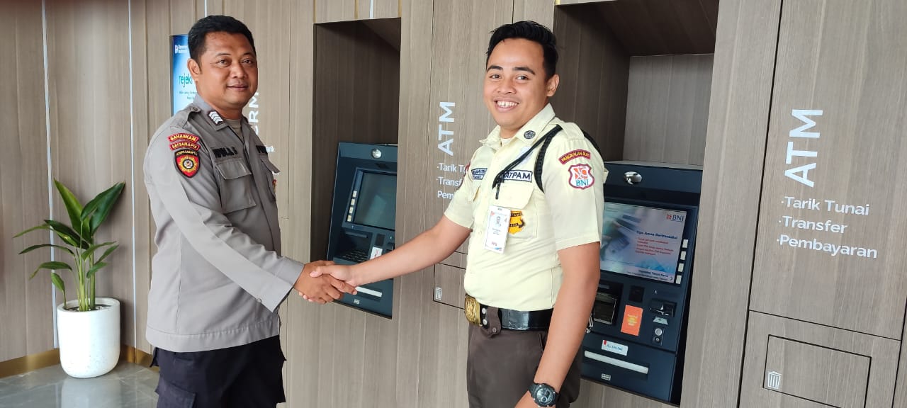 Polsek Bulik Patroli Sambangi Satpam Bank