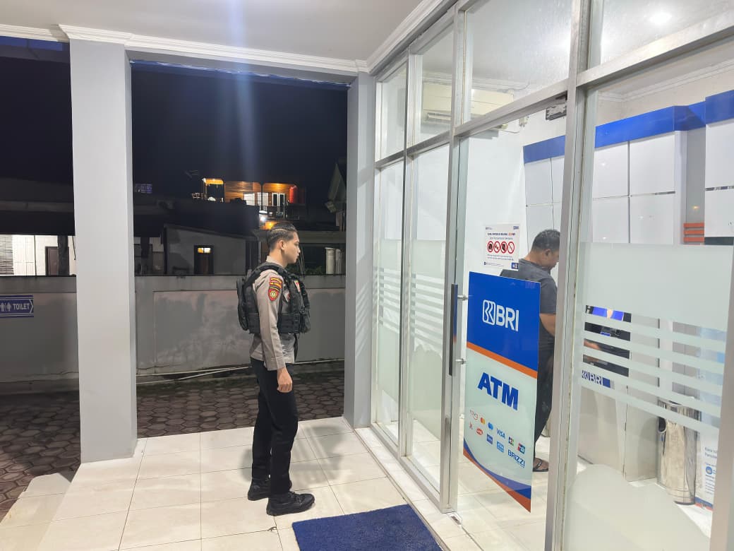 Piket Samapta melaksanakan Patroli di Objek-objek Vital Bank ATM
