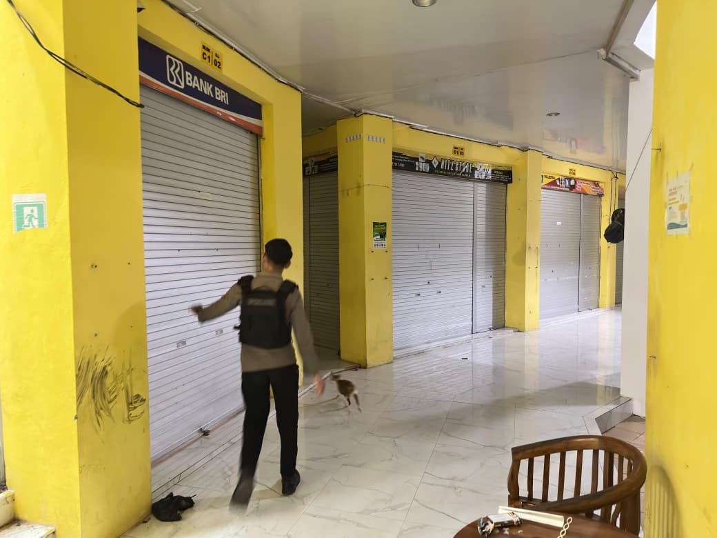 Sat Samapta Laksanakan Sambang Ke Pertokoan