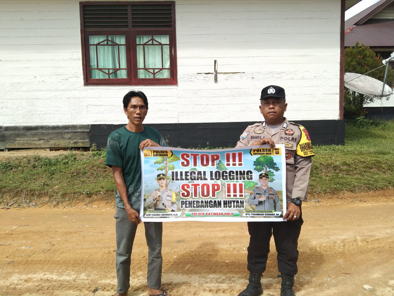 Upaya Pencegahan Penebangan Hutan secara Liar (Ilegal Logging), Bhabinkamtibmas sosialisasi kepada masyarakat.