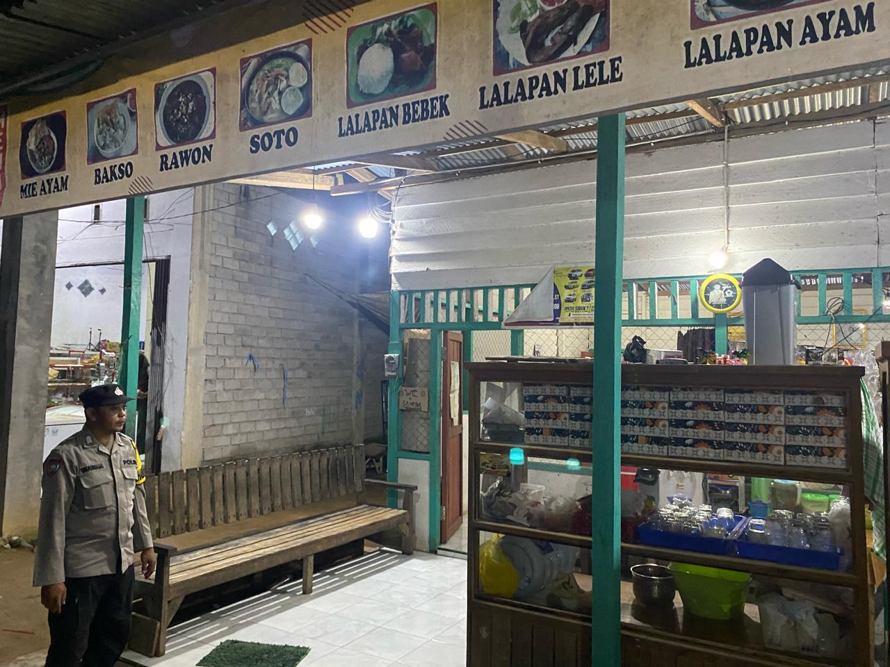 Piket Polsek Delang Silaturahmi Ke Masyarakat