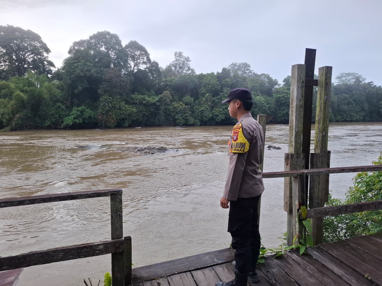 Piket Polsek Cek Debit Air Sungai Lamandau