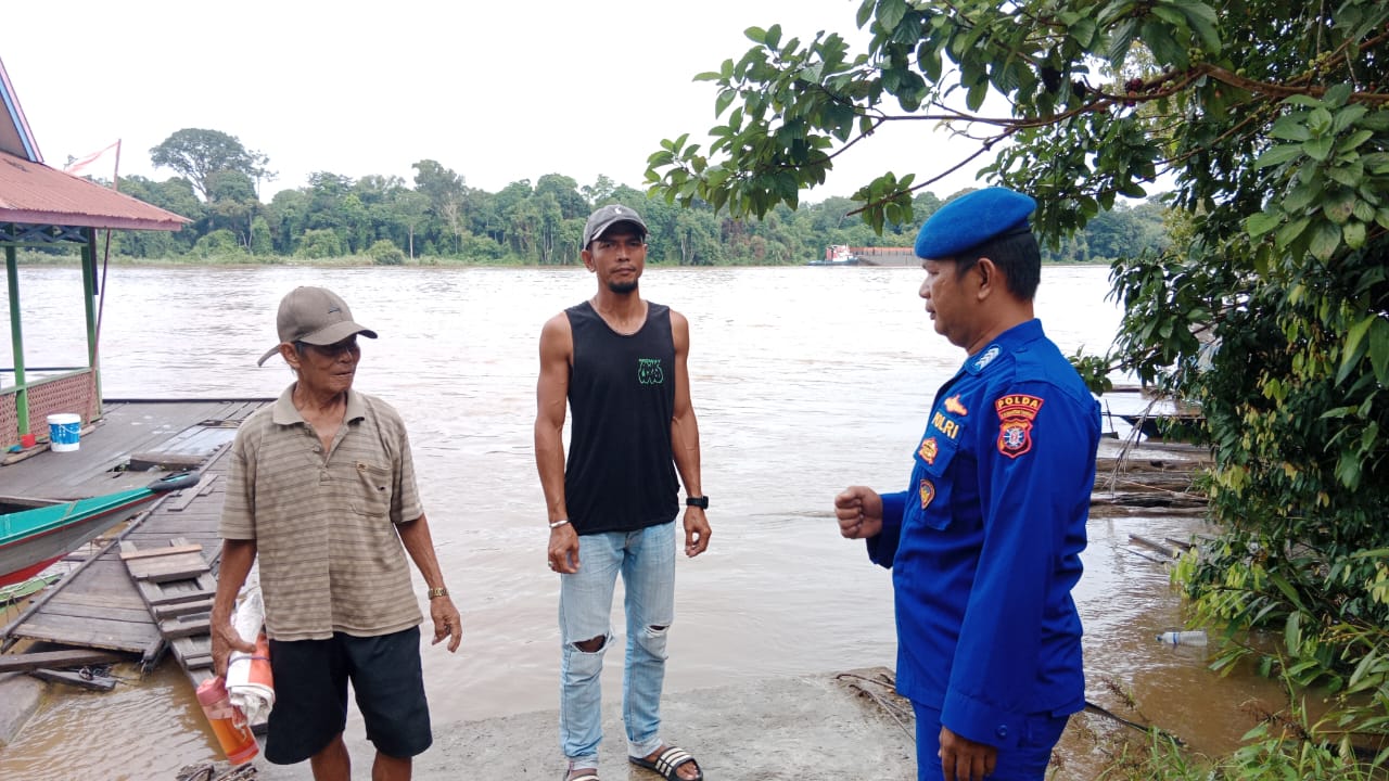 ‎Ditpolairud Sambangi Desa Nelayan Binaan Untuk Meningkatkan Keamanan dan Kesadaran Hukum