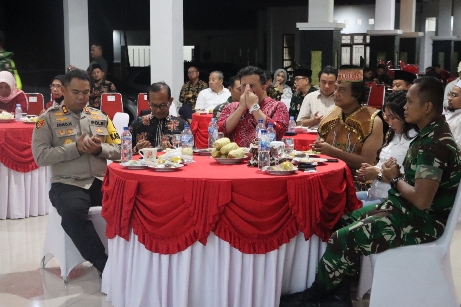 Kapolres Lamandau Hadiri Syukuran Pergantian Tahun di Rumah Jabatan Bupati