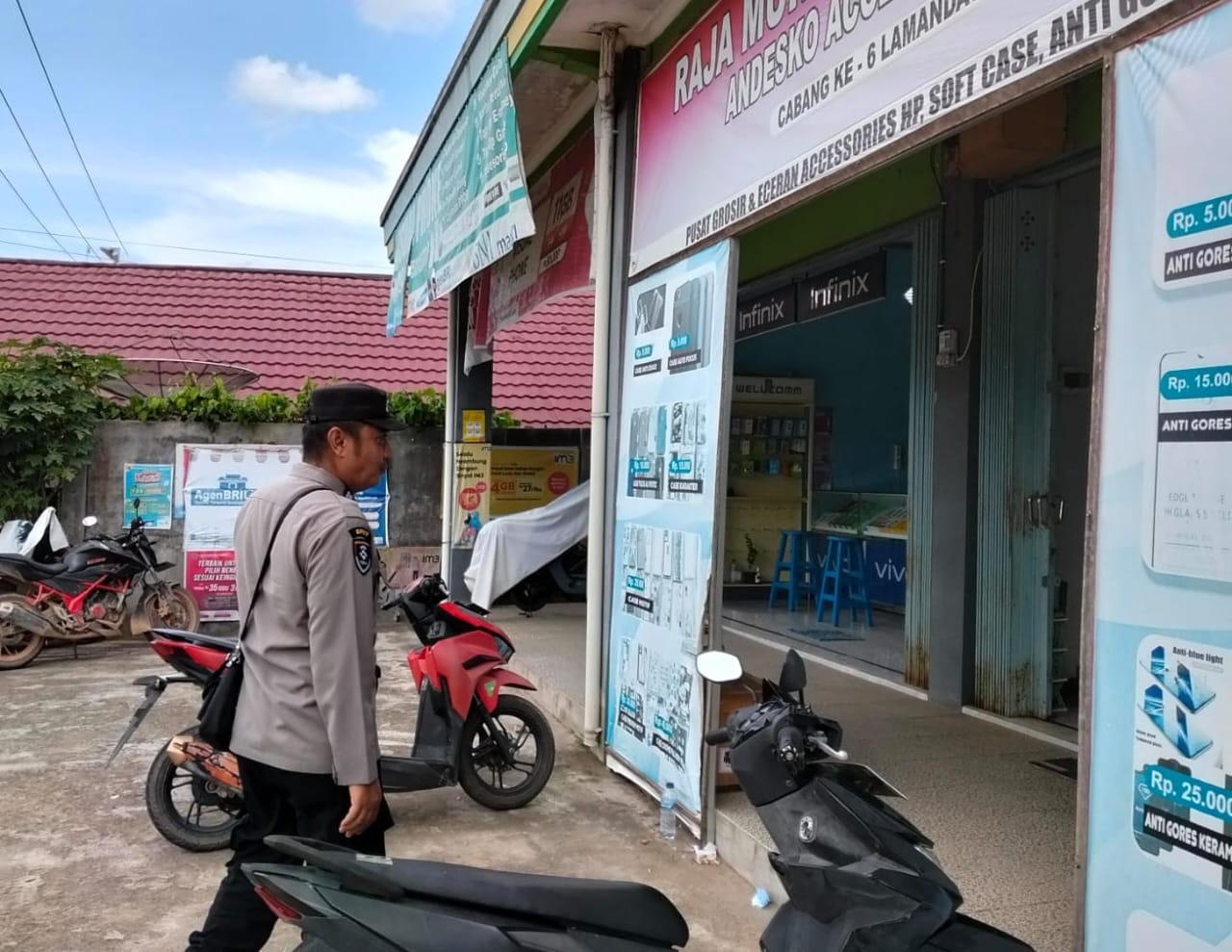 Personil Piket Polsek Bulik Laksanakan Patroli Pertokoan