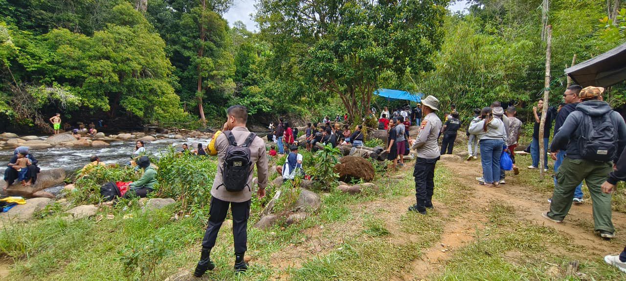 Personel Polsek Delang Laksanakan Pengamanan Objek Wisata Sie Situnga