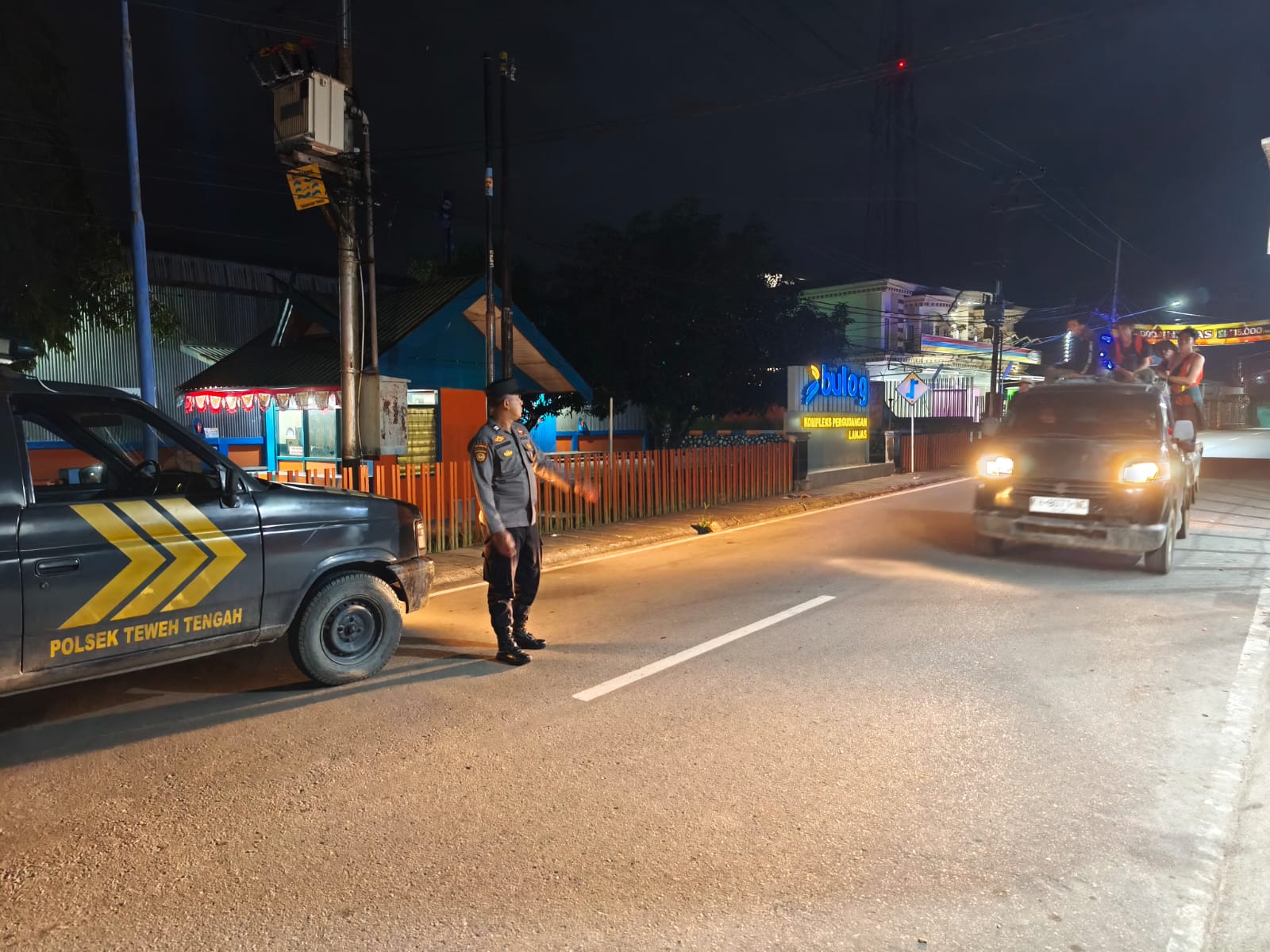 Cegah Aktivitas Kriminalitas Pada Malam Hari, Polsek Teweh Tengah Laksanakan Patroli Malam
