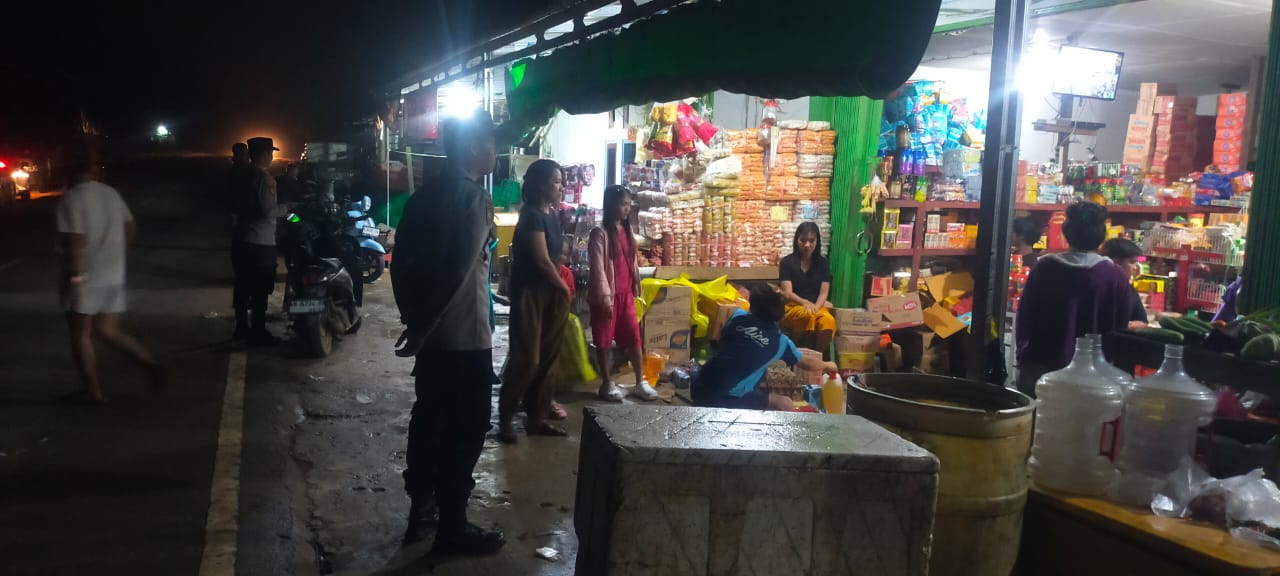 Piket Polsek Patroli kepertokoan diwilkum Polsek Delang