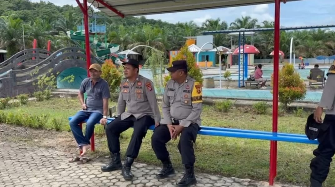Personel Polsek Delang Laksanakan Pengamanan Objek Wisata