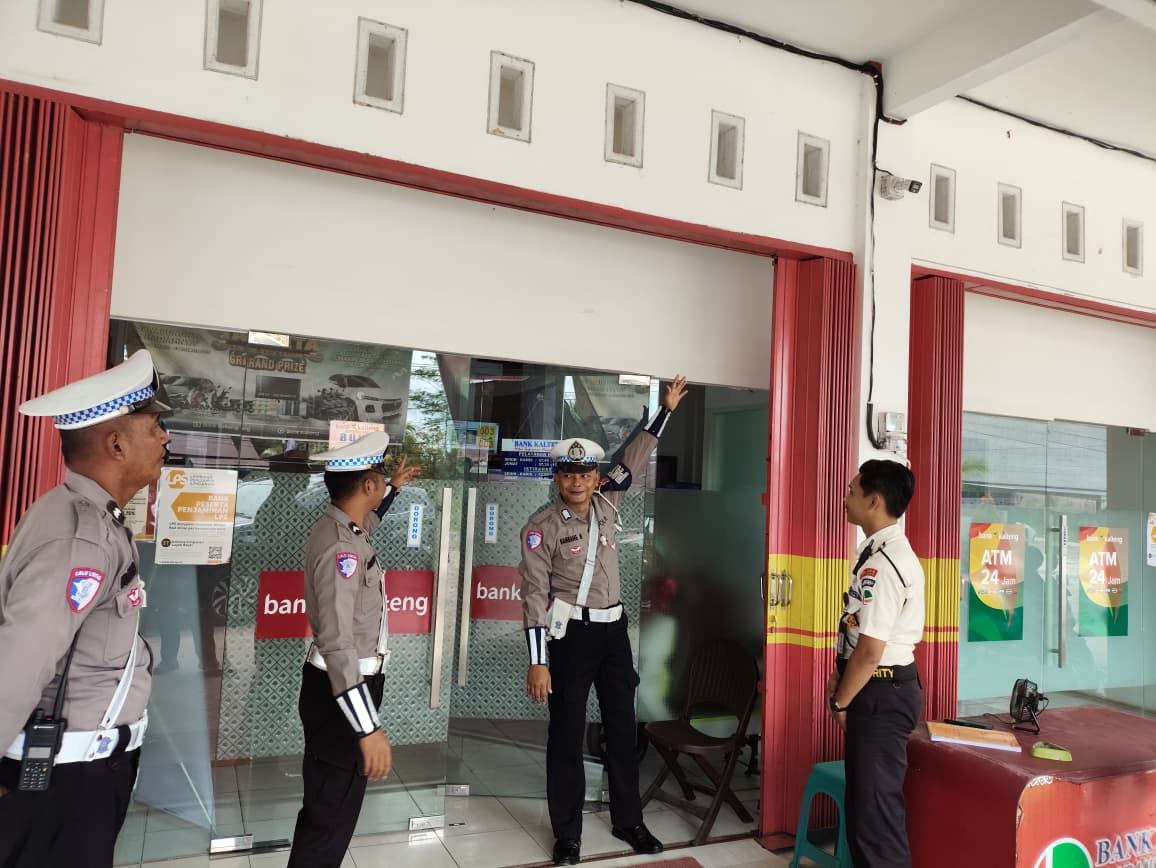 *Ciptakan situasi kamtibmas yang kondusif, Satlantas Polres Katingan rutin laksanakan monitoring Objek Vital*