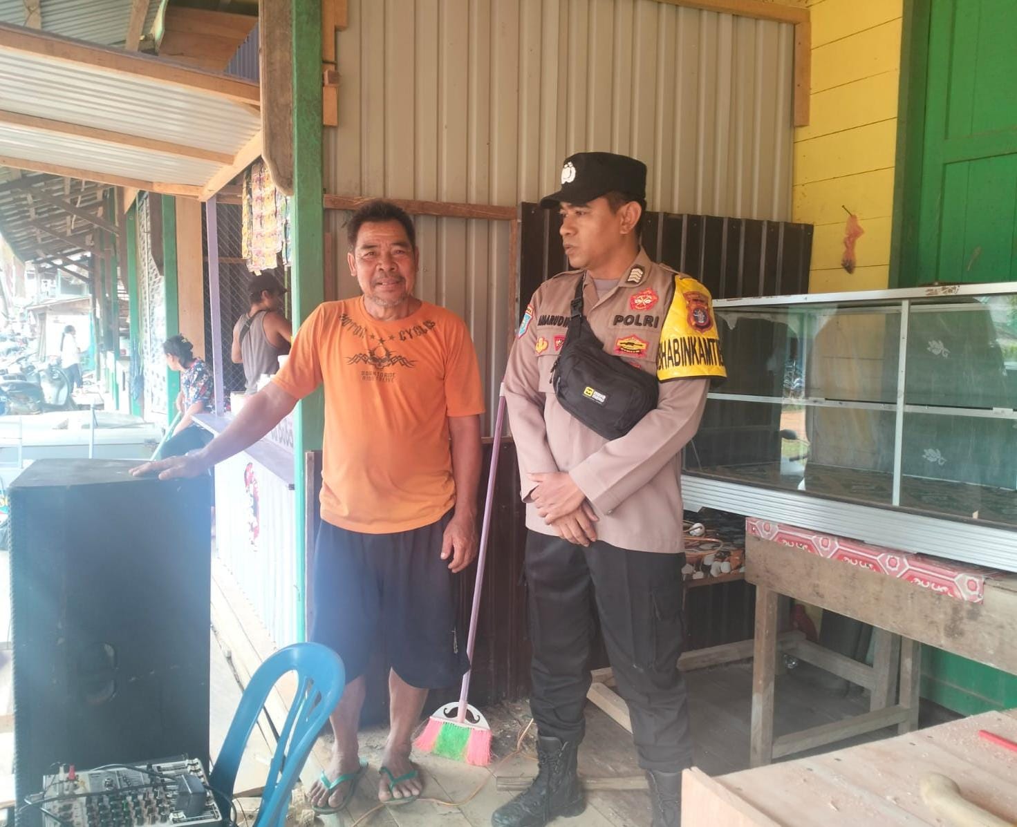 Cooling System Bhabinkamtibmas Polsek Marikit Sambang dan Sosialisasi untuk Wujudkan Situasi Kondusif.