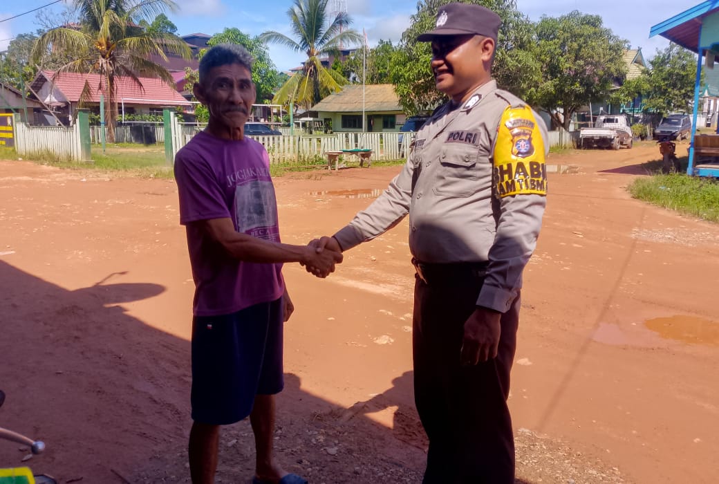 Cooling System Piket Polsek Marikit Sambang warga binaandi Kec Marikit.