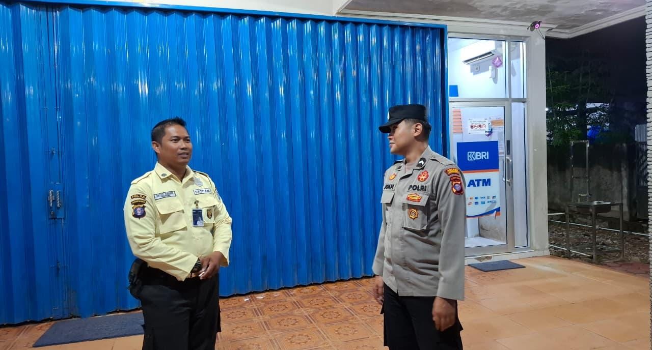 Piket Polsek Patroli dan Silaturahmi dengan Satpam Bank BRI