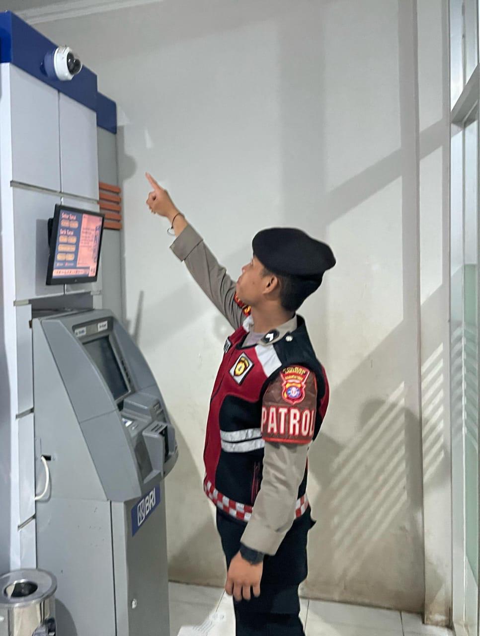 Piket Samapta melaksanakan Patroli di Objek-objek Vital Bank ATM
