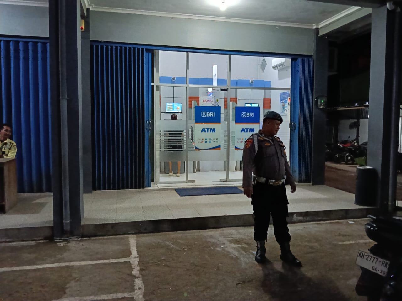 Piket Malam Polsek Bulik Patroli ke Perbankan (ATM) diwilkum Polsek Bulik