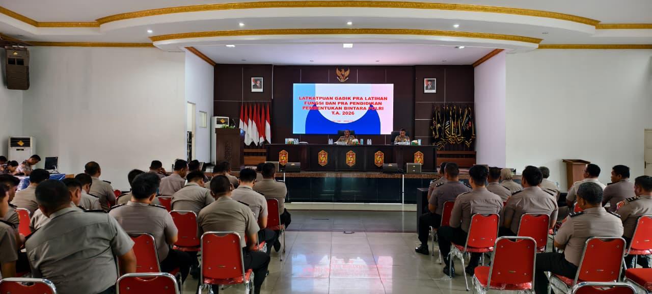 Pelatihan Peningkatan Kemampuan Tenaga Pendidik Di SPN Polda Kalteng.