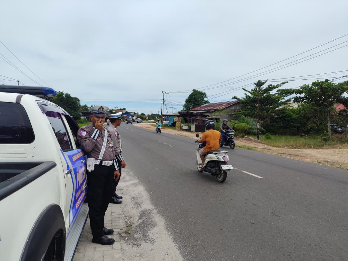 PENLING, Satlantas Polres Katingan Penyuluhan Keliling Kepada Para Pengendara