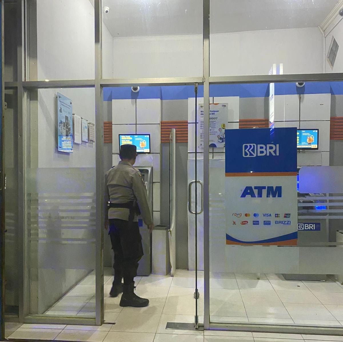 Piket Malam Polsek Bulik Patroli ke Perbankan (ATM) diwilkum Polsek Bulik