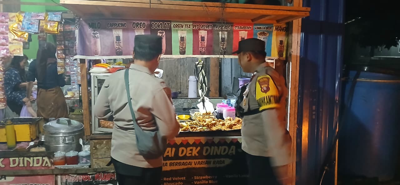 Piket Polsek Lamandau Silaturahmi Ke Pedagang