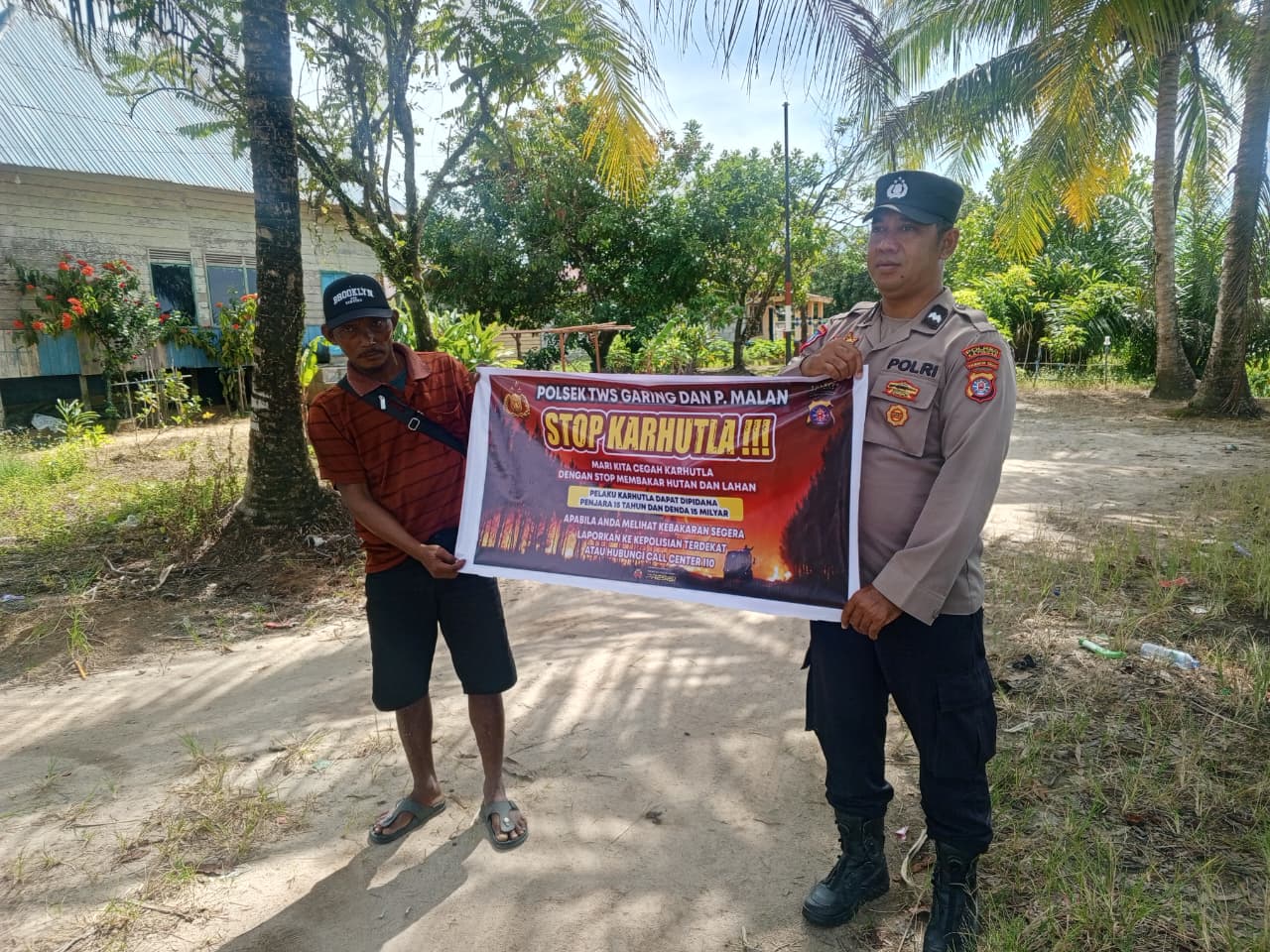 Ciptakan lingkungan sehat Polsek Tws Garing dan Pulau Malan sosialisasi Stop Karhutla.