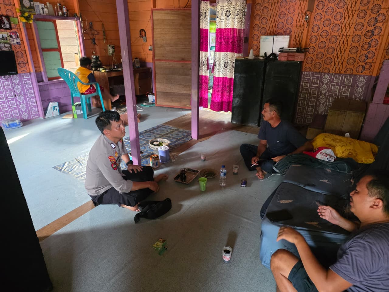 BHABINKAMTIBMAS POLSEK KATINGAN HULU SAMBANGI WARGA.