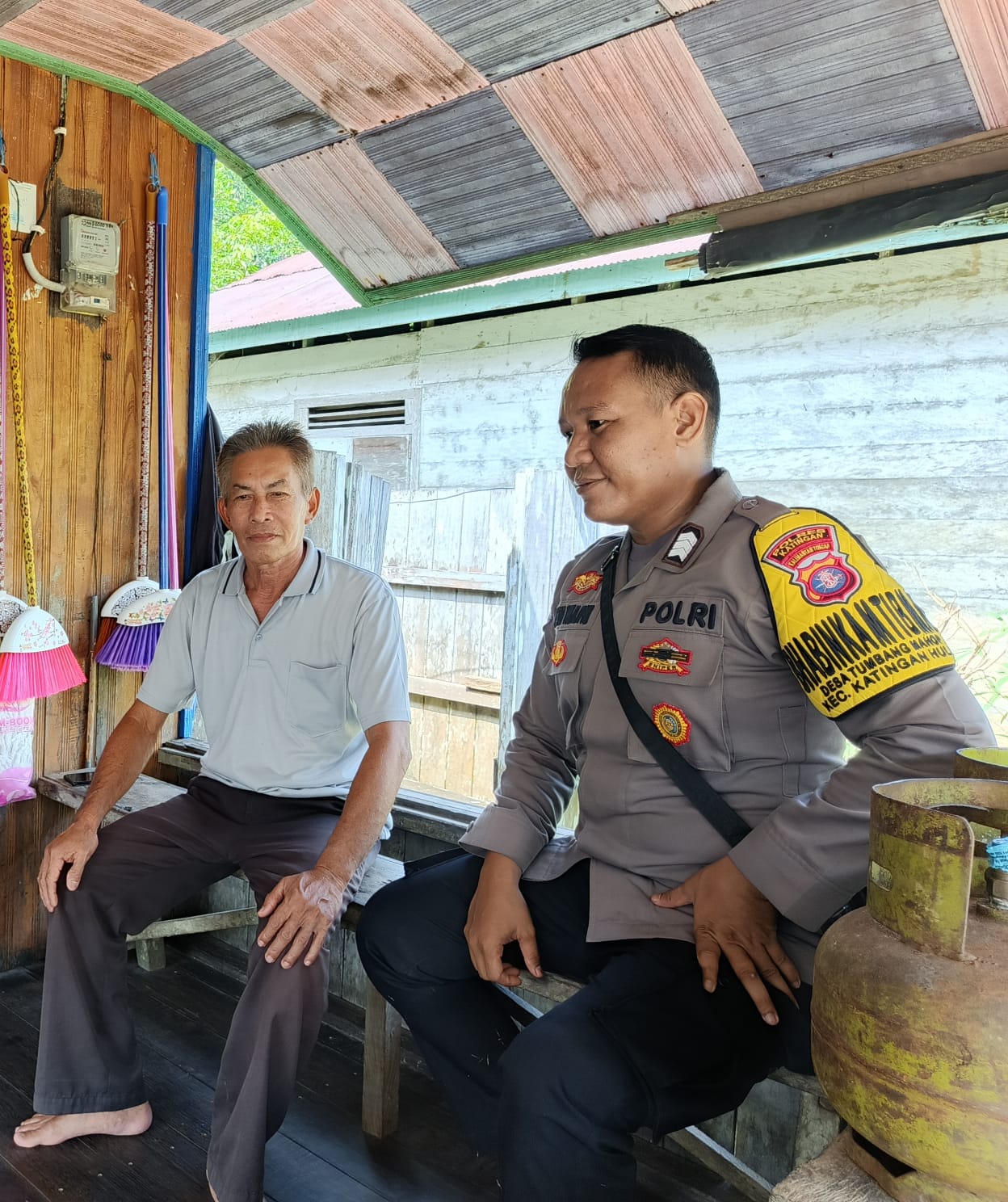 BHABINKAMTIBMAS POLSEK KATINGAN HULU SAMBANGI WARGA.