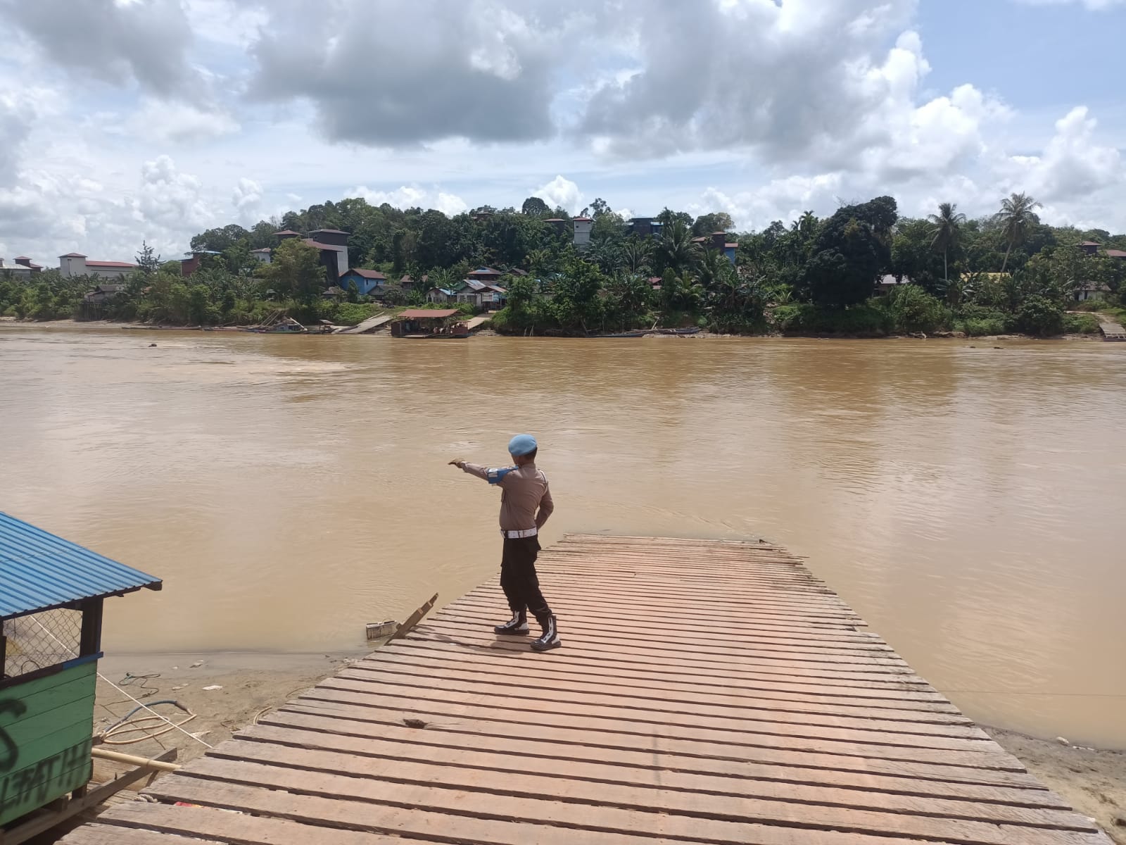 Situasi Kondusif, Polsek Marikit Tegaskan Debit Air DAS Katingan Masih dalam Ambang Normal.