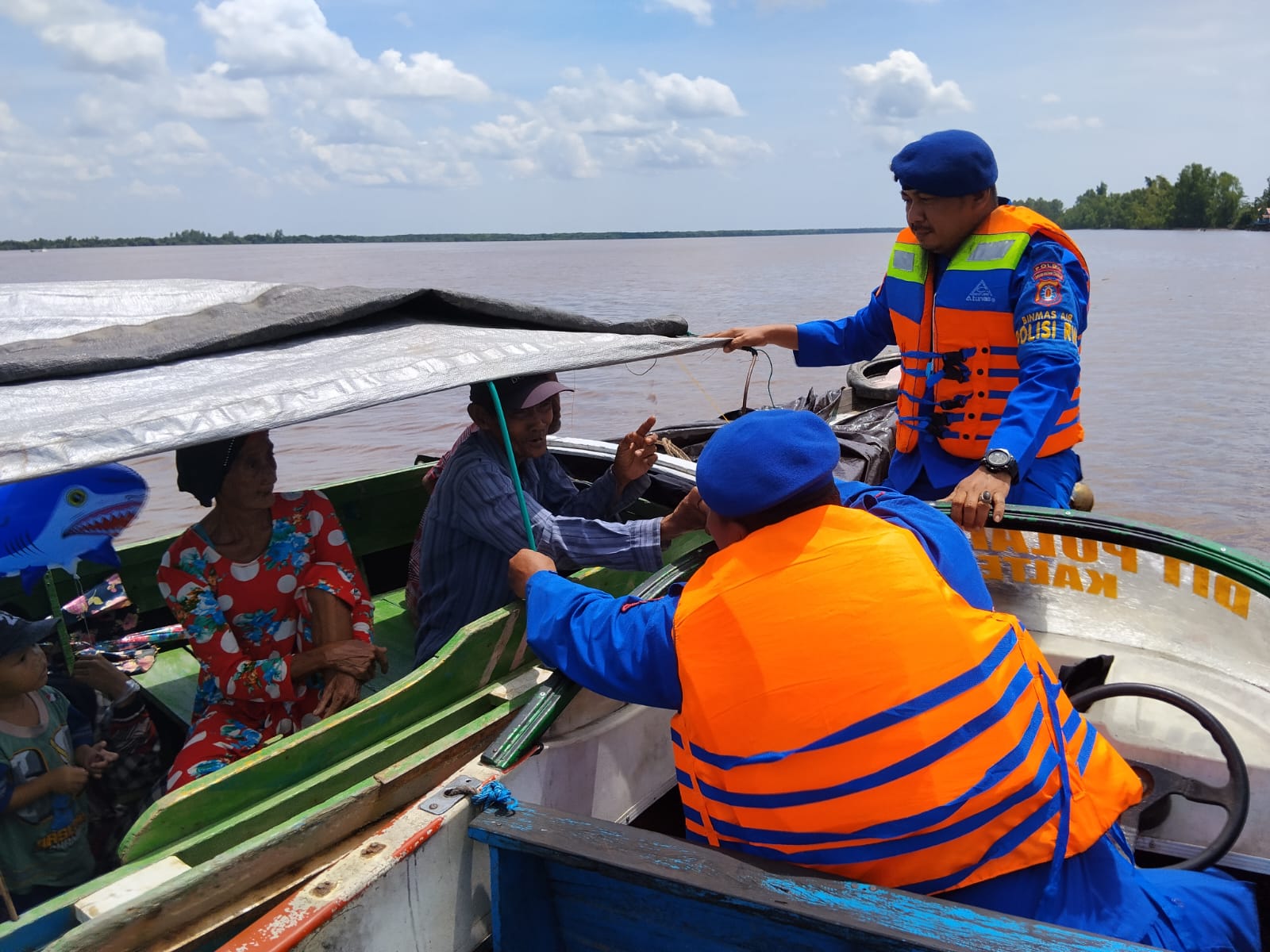 Personel Mako Perwakilan Das Kahayan Bahaur Ditpolairud Melaksanakan Patroli Dialogis