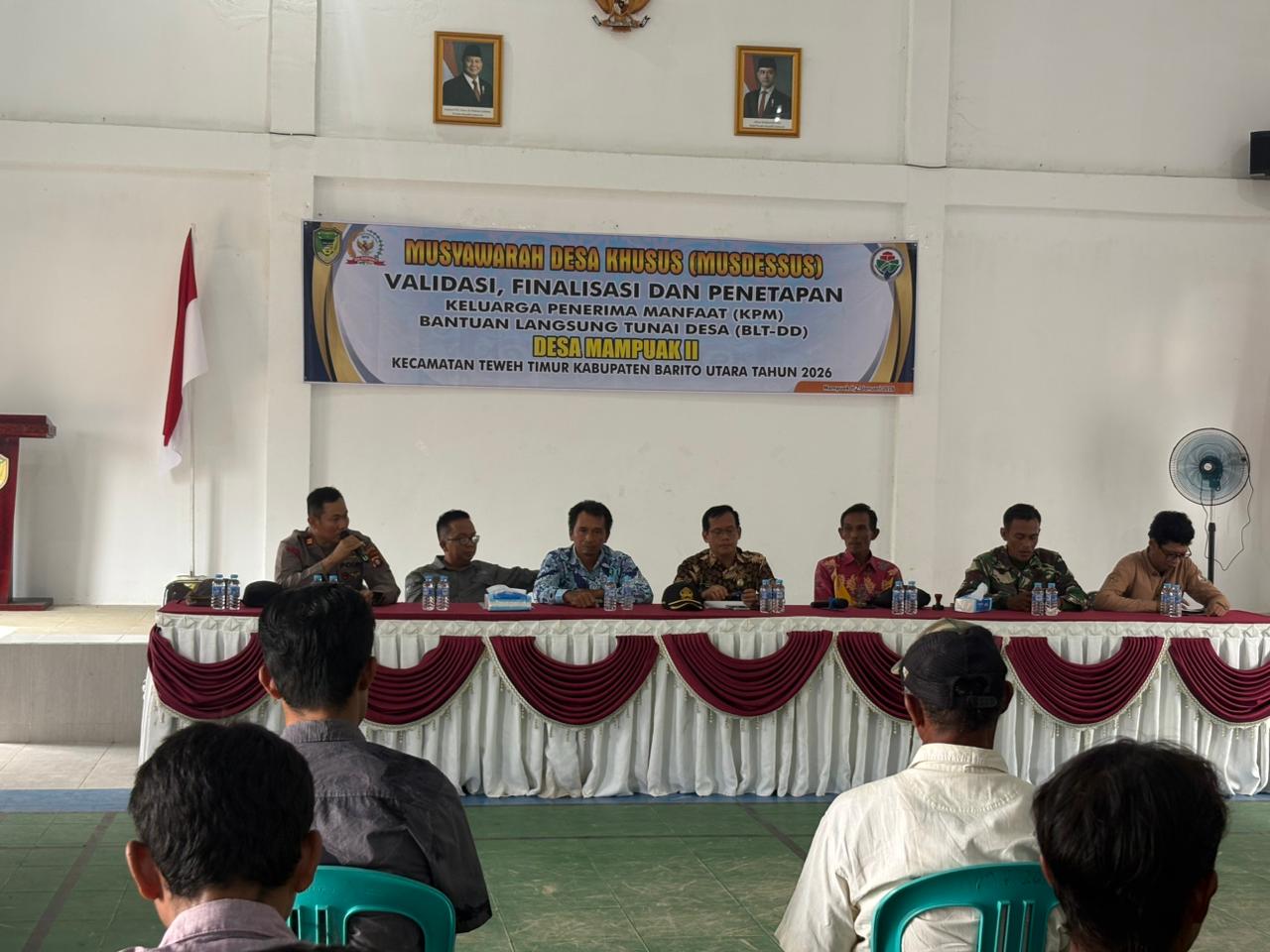 Polsek Teweh Timur Laksanakan Pengamanan Rapat Penetapan KPM BLT-DD 2026 Desa Mampuak II