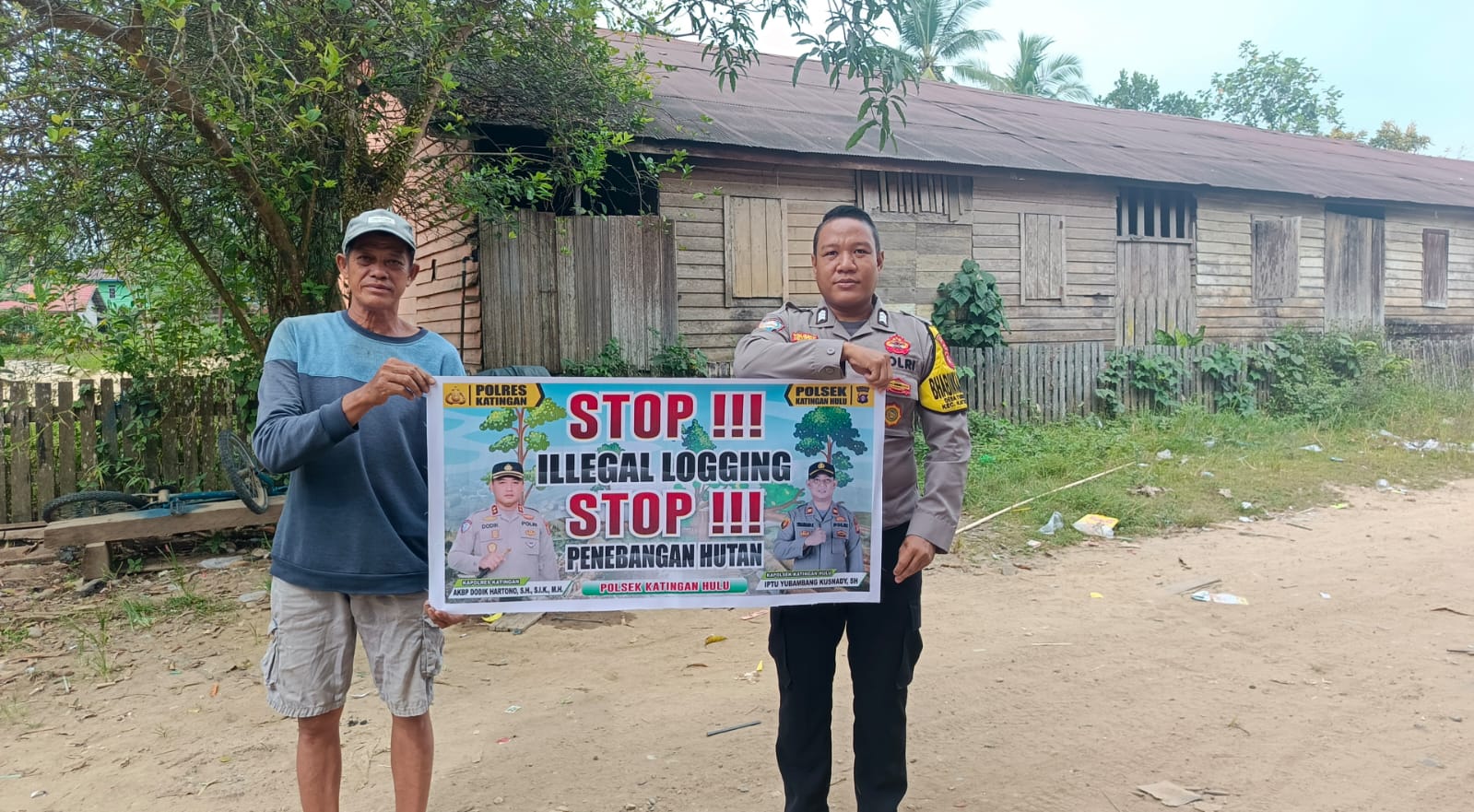 Upaya Pencegahan Penebangan Hutan secara Liar (Ilegal Logging), Bhabinkamtibmas sosialisasi kepada masyarakat.