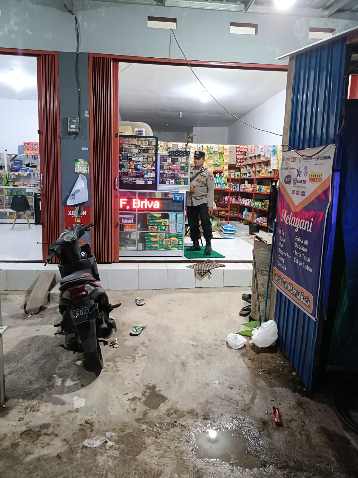 Tingkatkan Kamtibmas, Piket Polsek Bulik Sambangi Pedagang Pasar