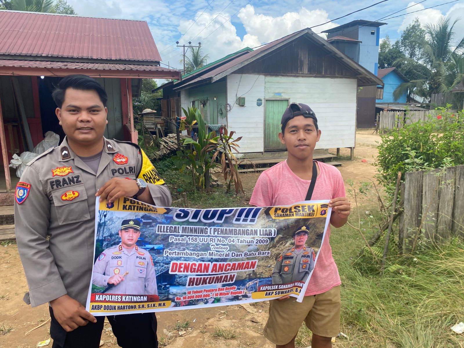 Bhabinkamtibmas Desa Tumbang Kaman Sosialisasi tentang larangan Illegal Mining.