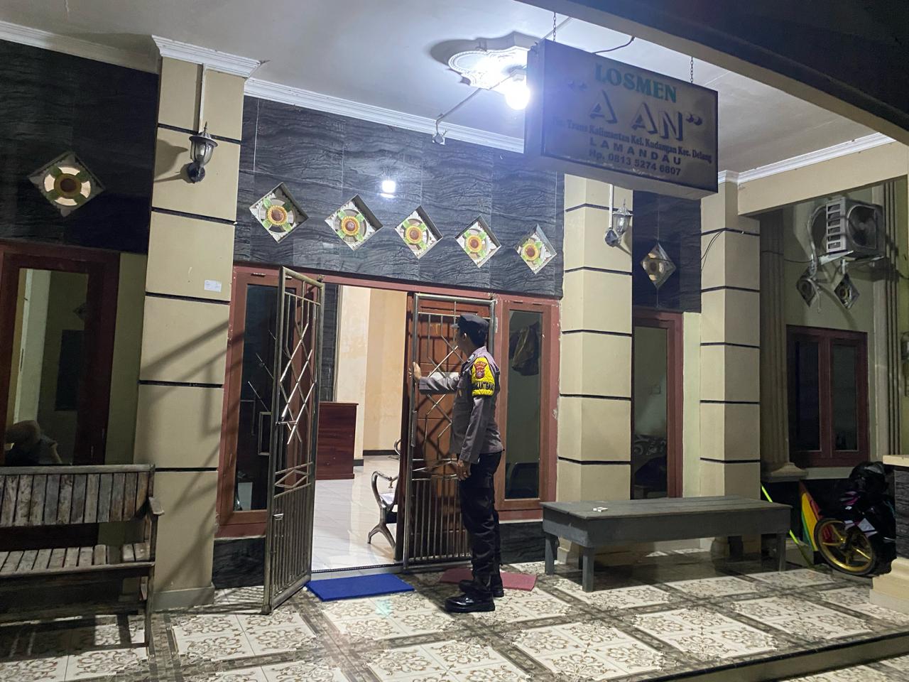 Piket Polsek melaksanakan giat patroli Tempat Objek Vital di wilkum Polsek Delang