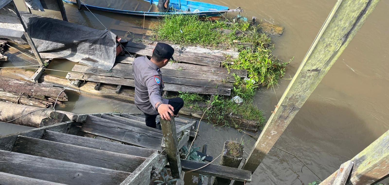 Piket Polsek Cek Debit Air Sungai Lamandau