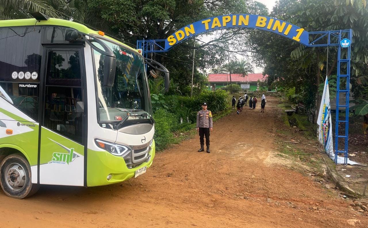 Polsek Lamandau Tingkatkan Pelayanan dengan Pengaturan Lalu Lintas Pagi