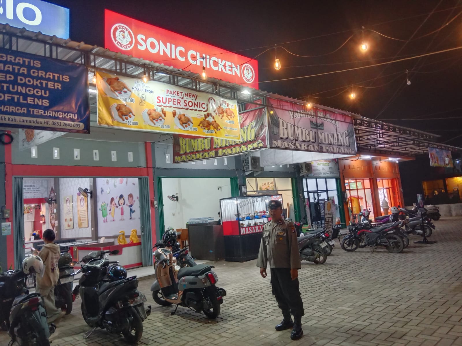 Ciptakan Kamtibmas Kondusif, Piket Patroli Polsek Sambangi Sejumlah Pertokoan