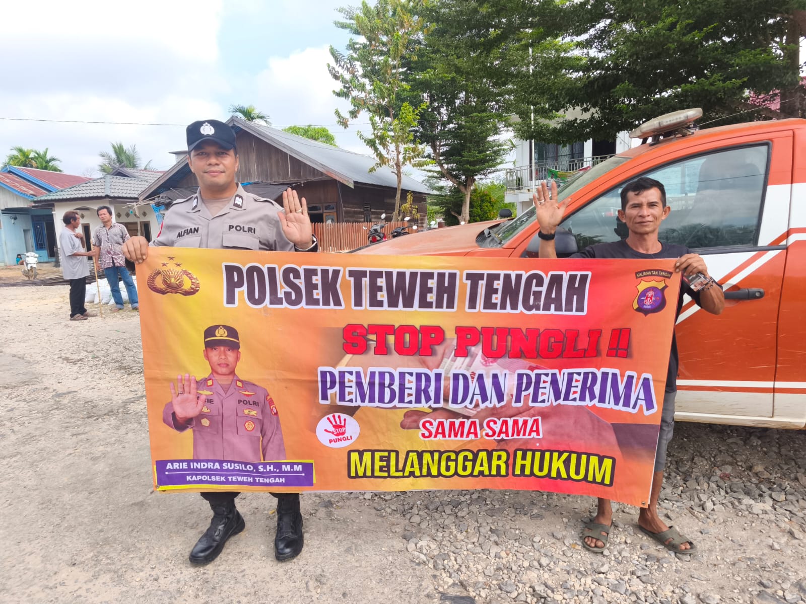 Berastas Aktivitas Pungutan Liar, Polsek Teweh Tengah Sosialiasikan Stop Pungli Kepada Masyarakat